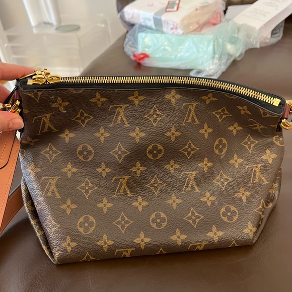 Louis Vuitton Monogram Beaubourg Hobo - Picture 6 of 15